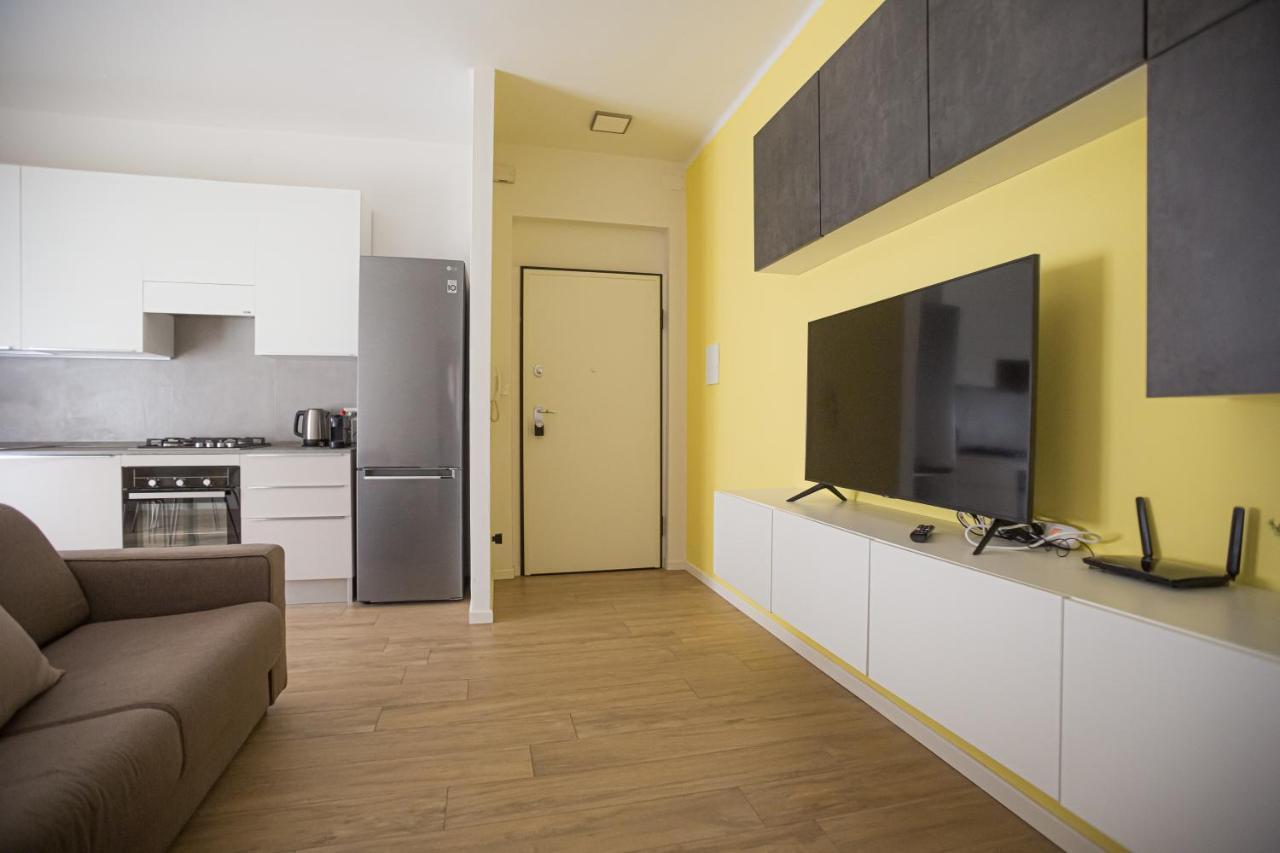 Eli Home - Royal Welcome เวโรนา ภายนอก รูปภาพ